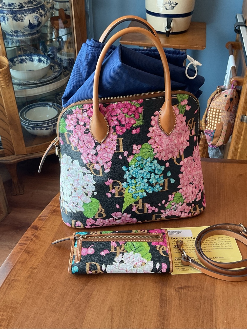 Dooney & Bourke Black Floral Hydrangea Large Dome Satchel with wallet - Picture 2 of 16